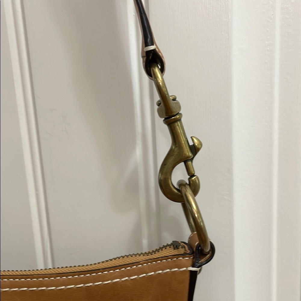 Coach Brown and Tan Crossbody Bag with Signature Style - Picture 4 of 11